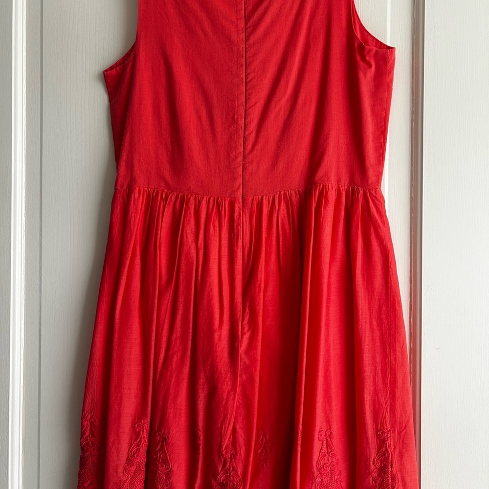 Women’s Old Navy Sundress Size 8, like new ! - Picture 4 of 4